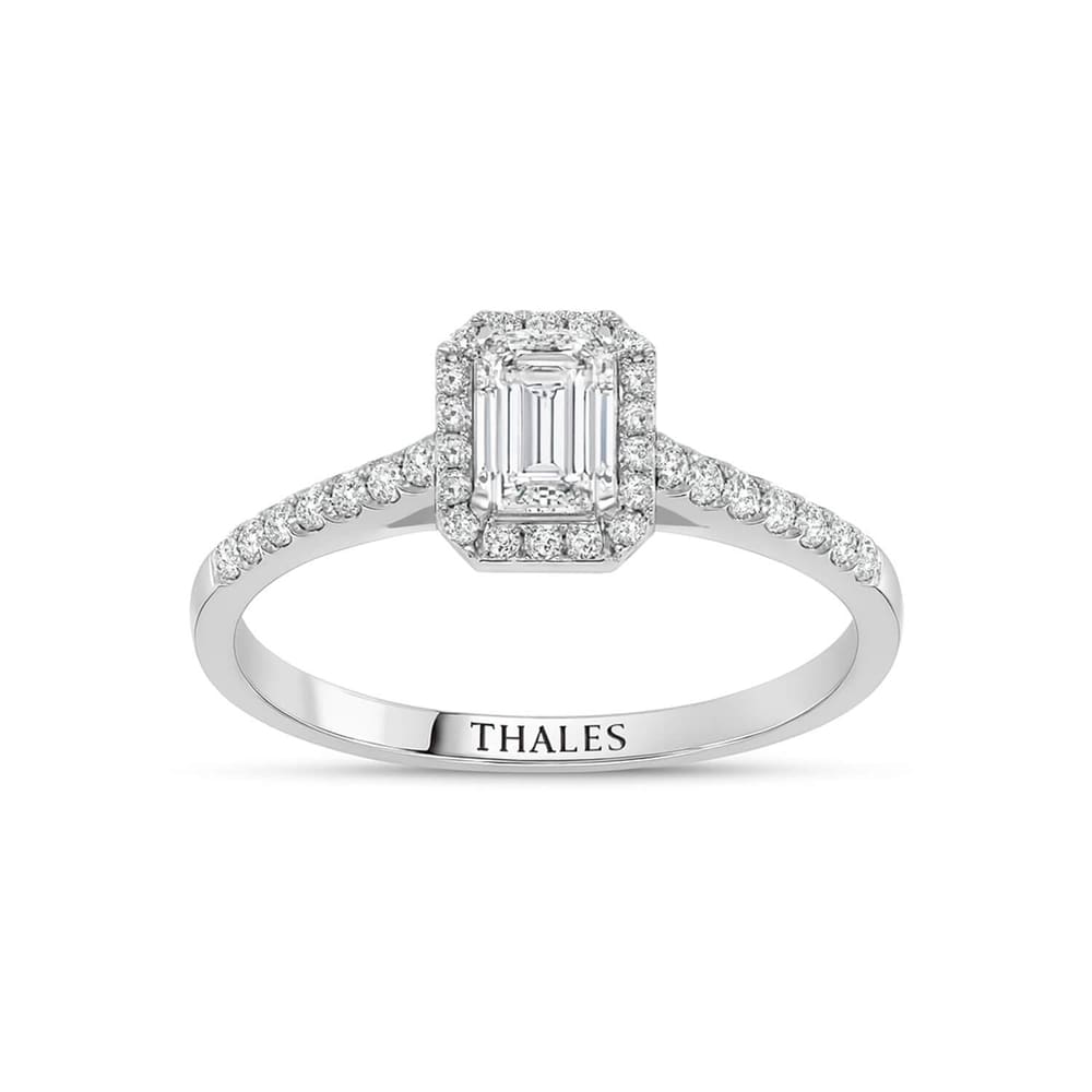 0.60 Karat D VS2 Emerald Kesim Pırlanta Yüzük