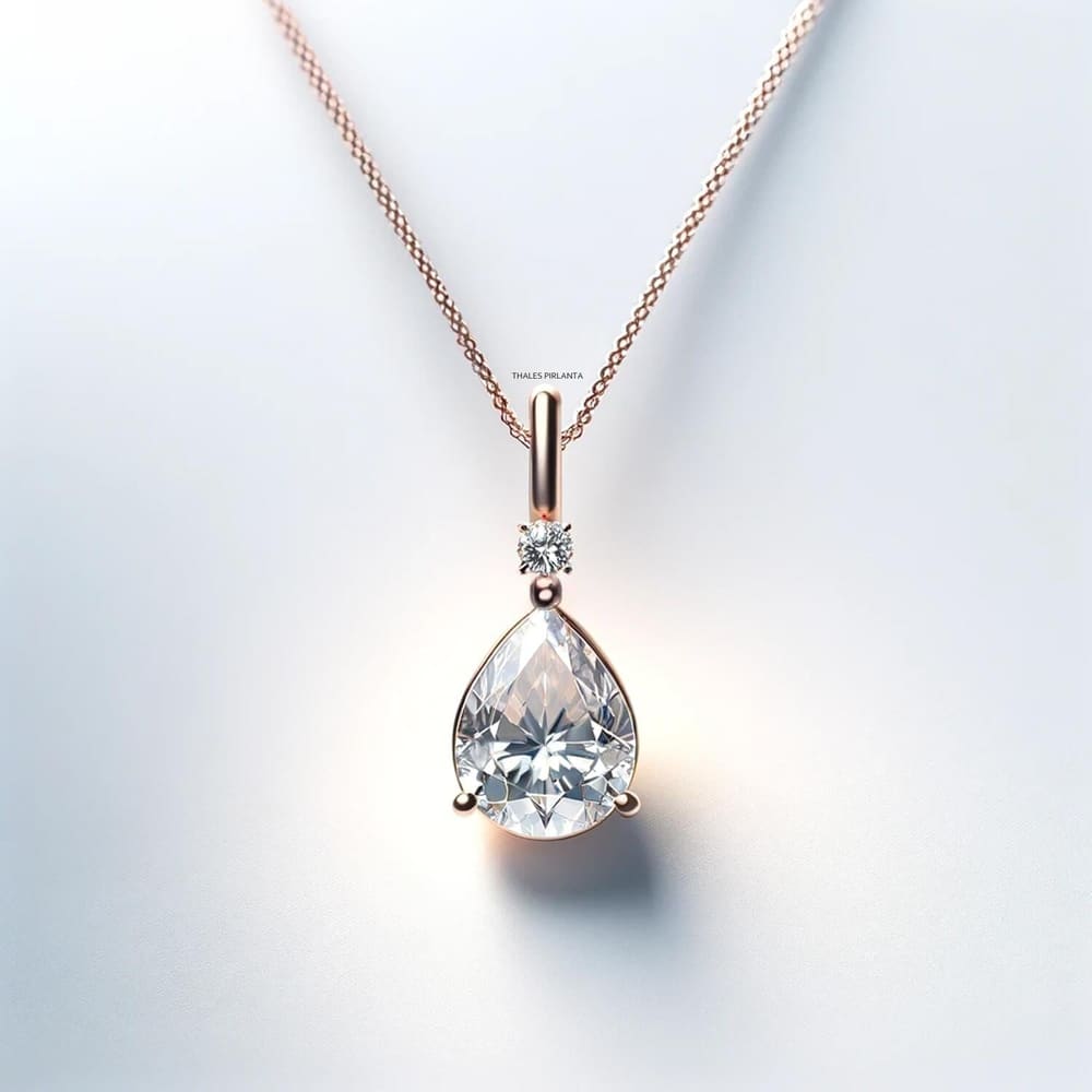 1.23 Karat Pırlantalı Damla Kolye