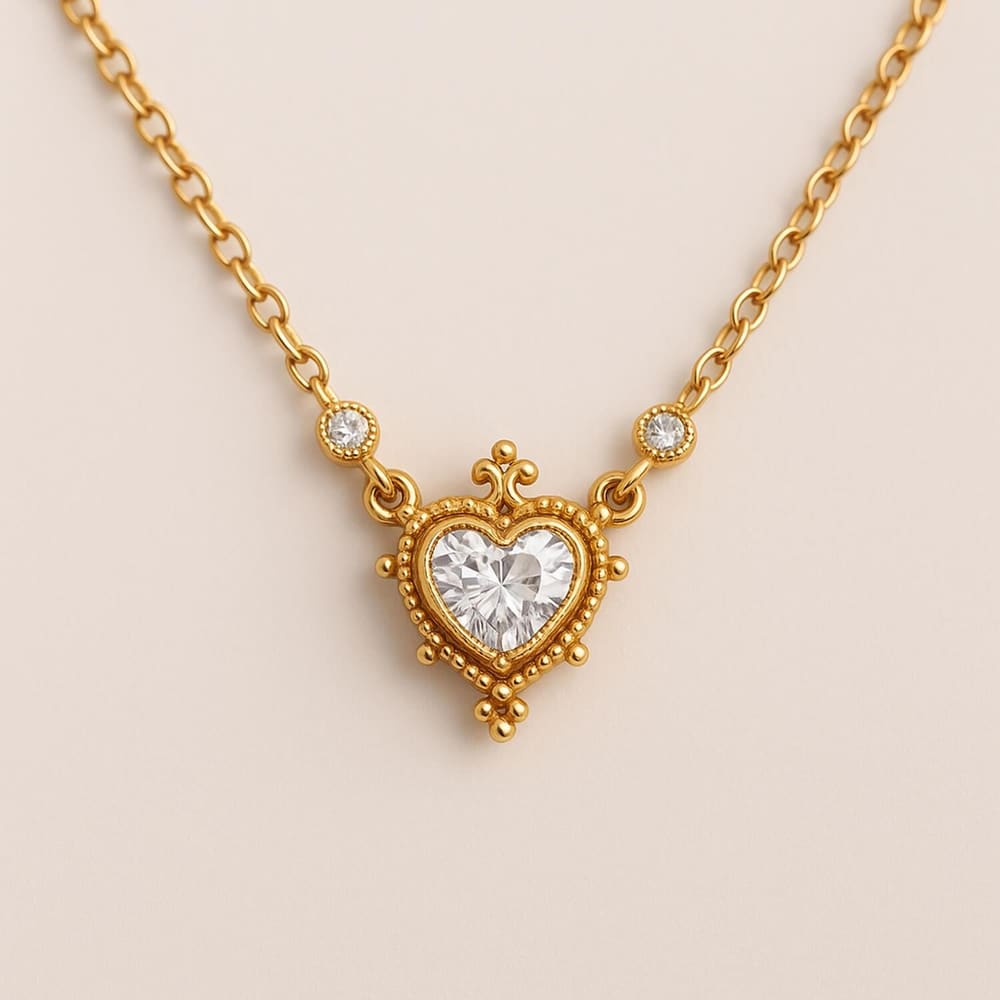 0.74 Karat Kalp Kesimli Pırlantalı Kolye