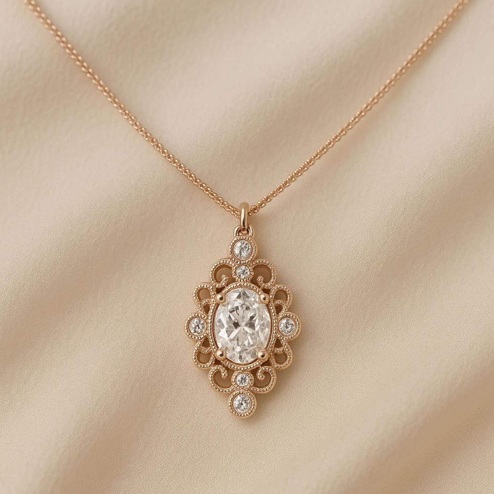 0.56 Karat F Renk Tasarım Oval Kolye