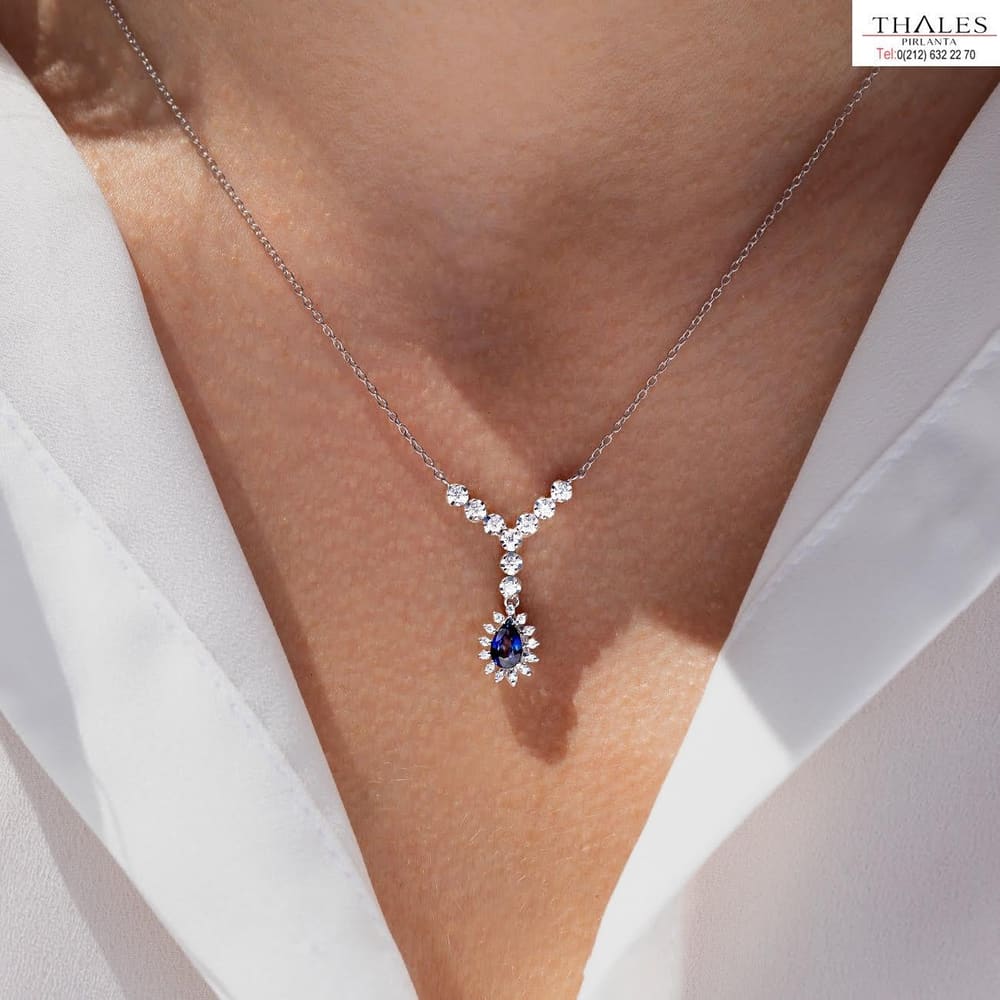 Pırlanta Kolye Safir Taşlı 0.85 Karat